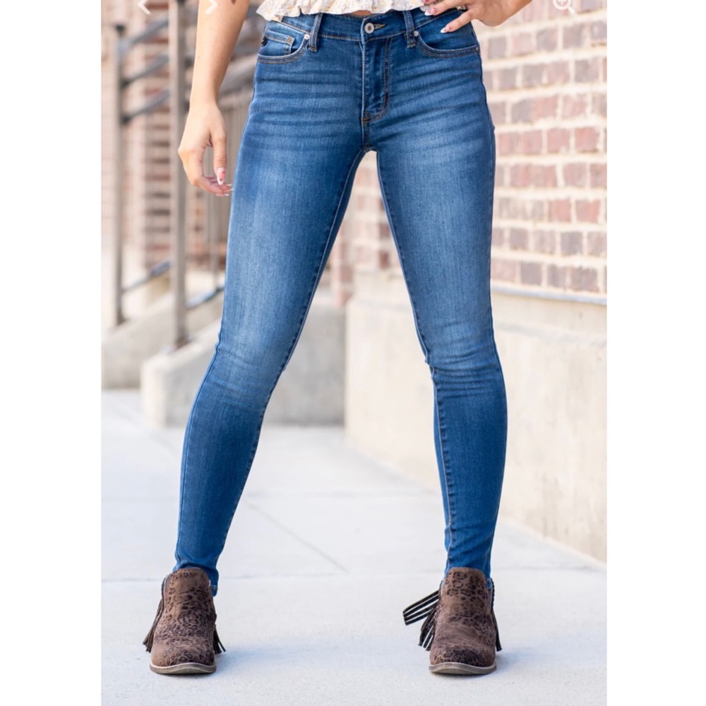 Kancan Maddison Mid Rise Super Skinny Jeans